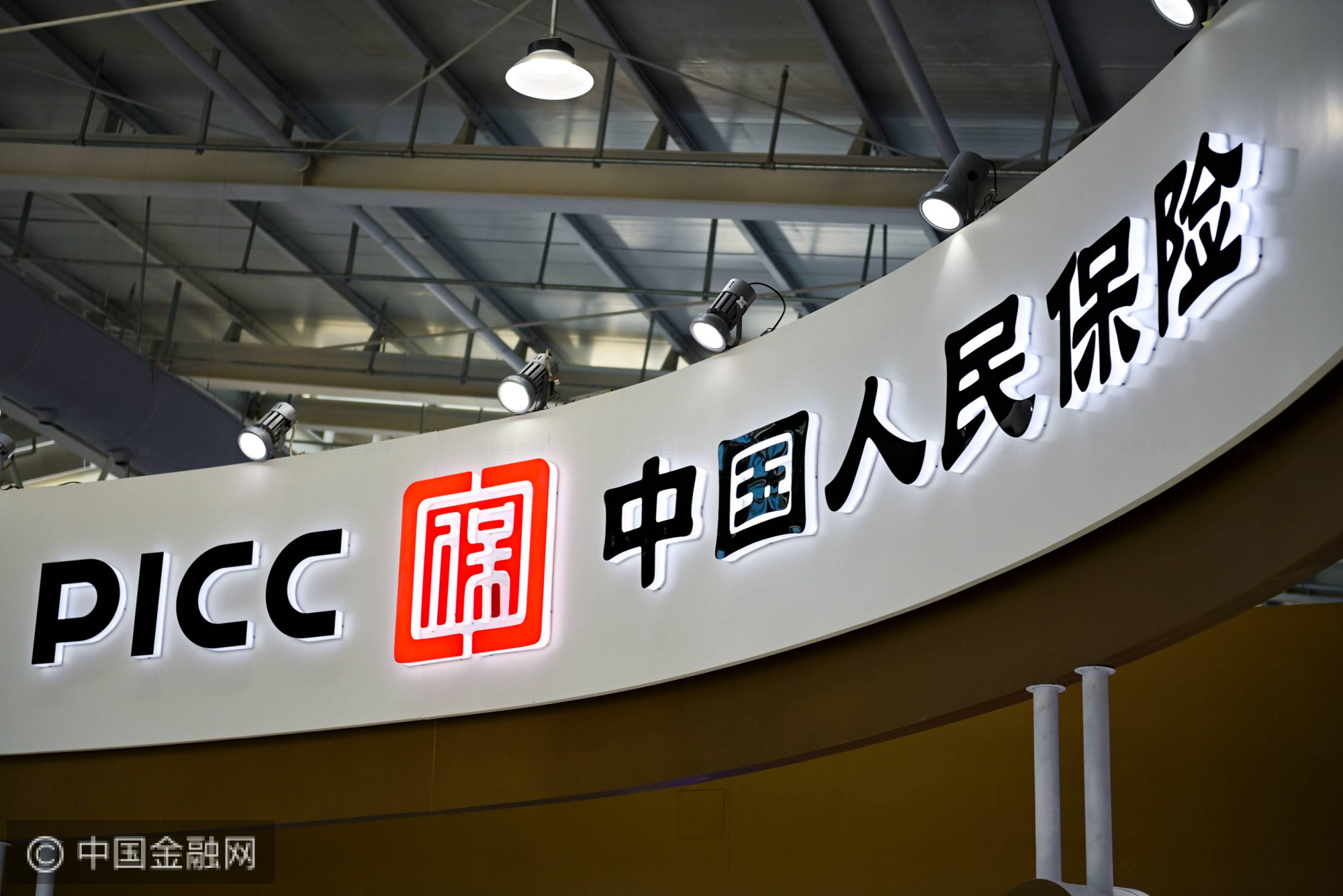 人保财险政银保 ,人保有温度_2024年中国软件行业市场发展现状及投资风险分析
