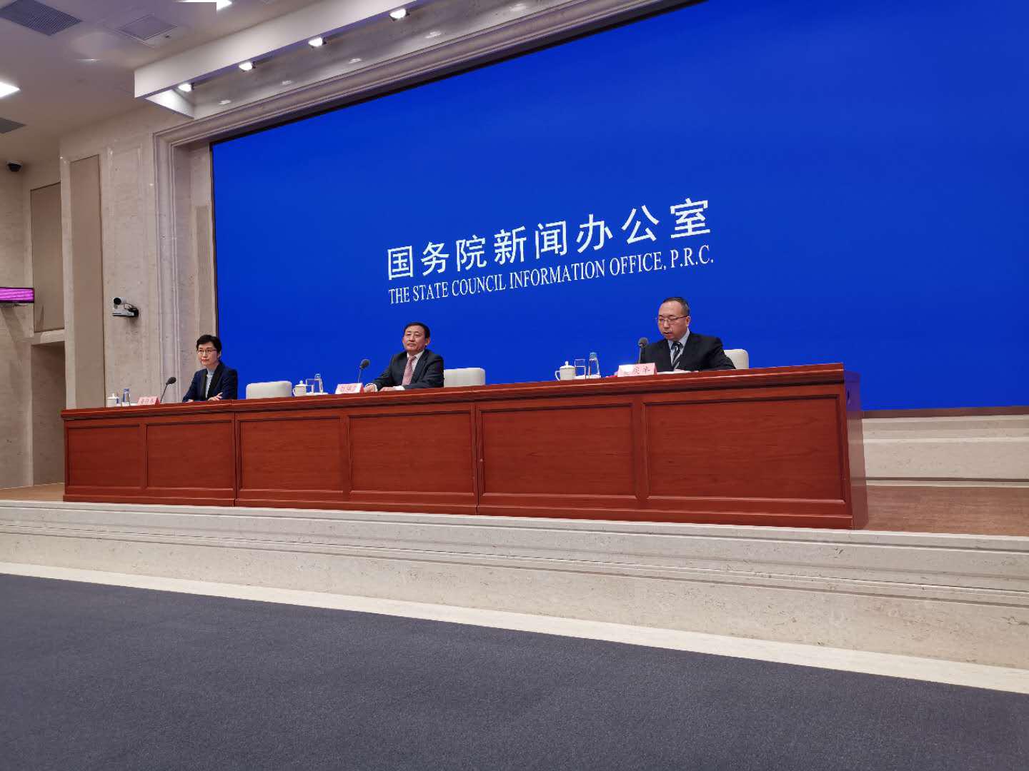 国务院国资委：未来五年中央企业预计安排大规模设备更新改造总投资超3万亿元