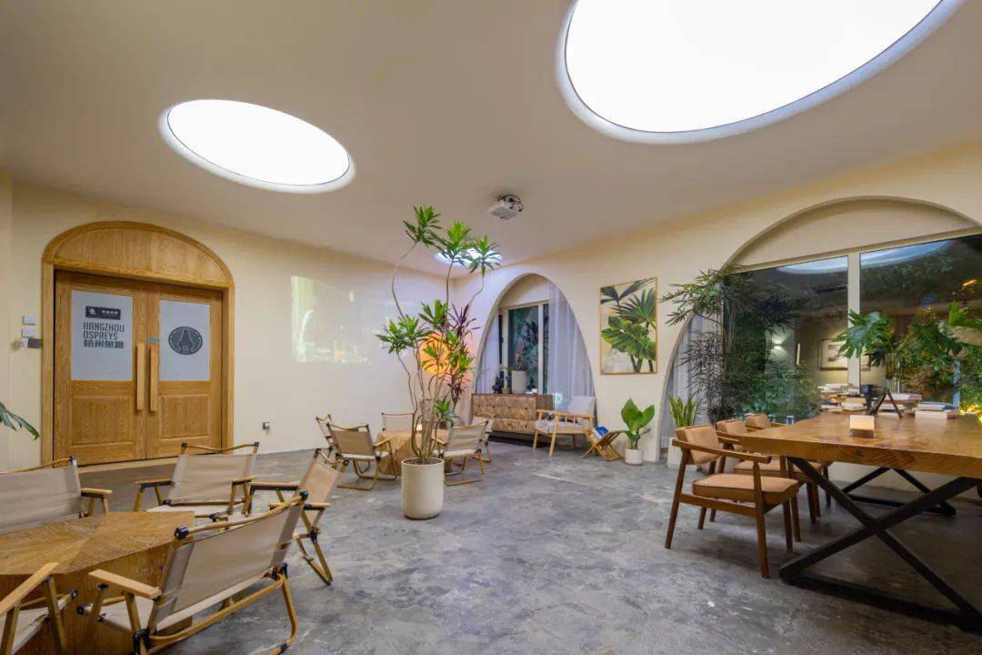 人保财险政银保 ,人保财险 _中端及次中端酒店行业发展趋势及供需分析