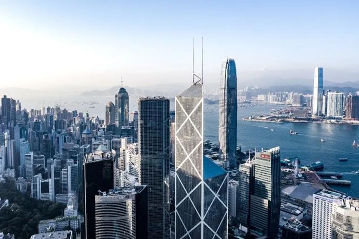 宣昌能：香港人民币存款余额突破1万亿元