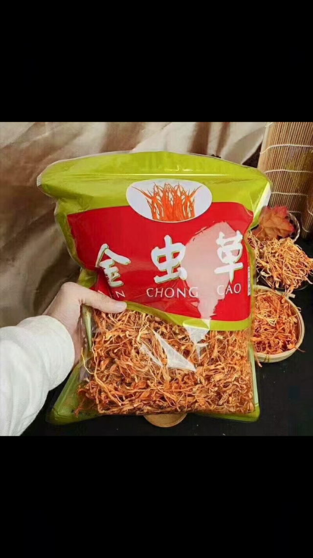 直播间增高“神药”爆火，有产品99.9元三瓶！采访后商品火速下架