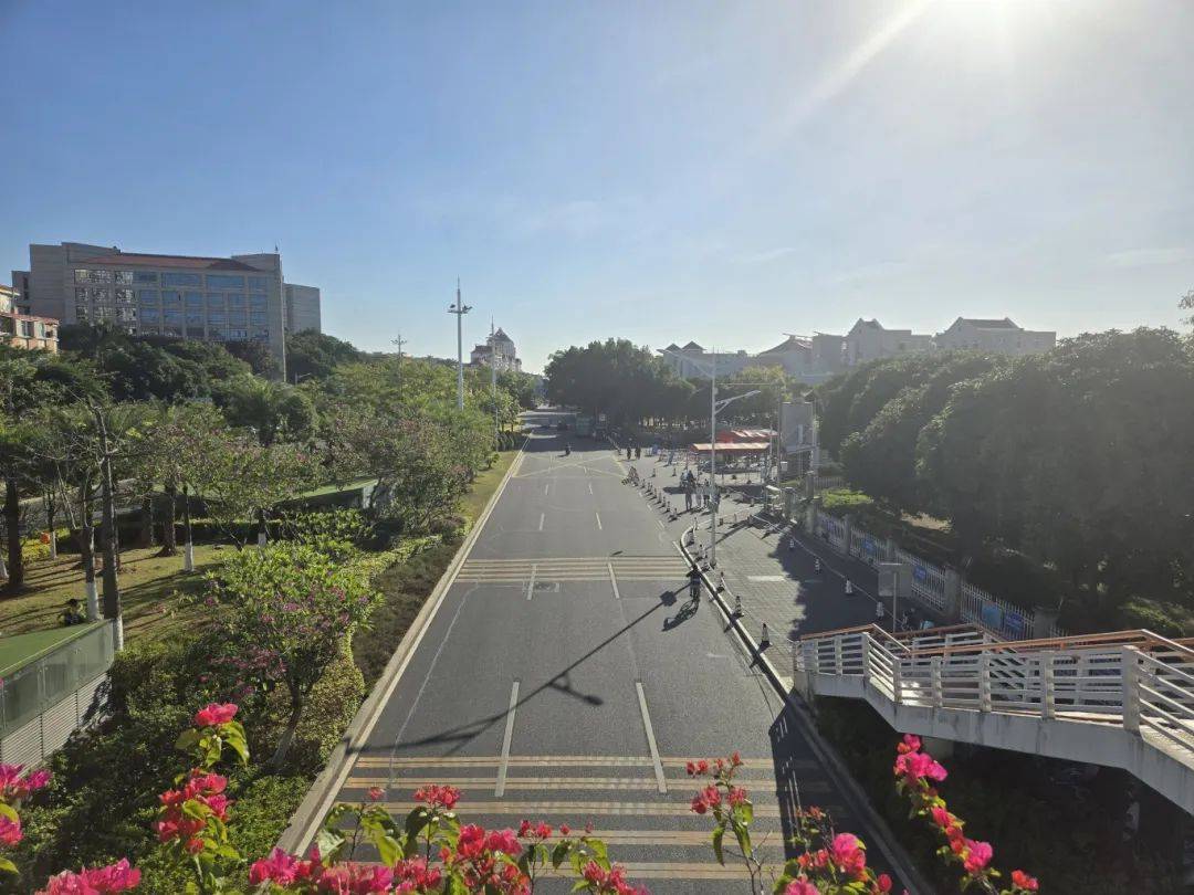 人保伴您前行,拥有“如意行”驾乘险,出行更顺畅!_2025年语音识别行业现状与发展趋势分析