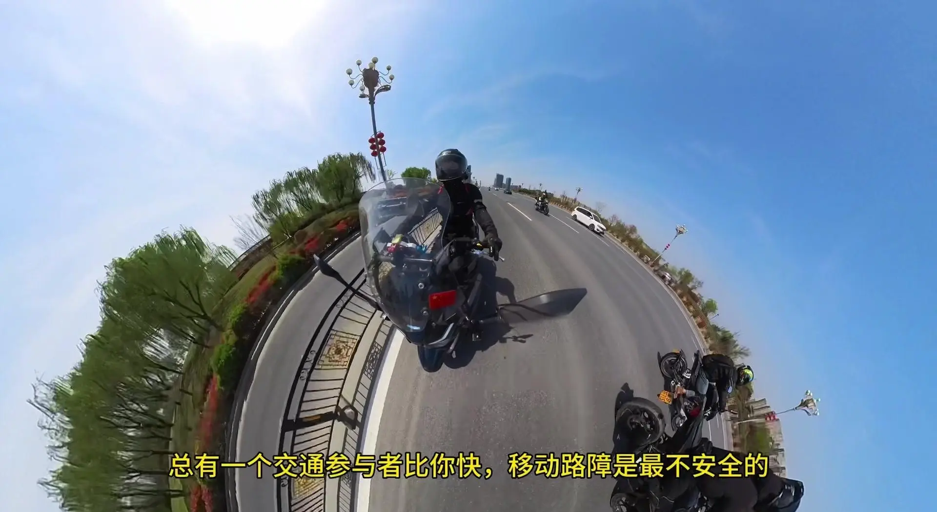 人保伴您前行,拥有“如意行”驾乘险,出行更顺畅!_中国个人理财行业:2025冰火两重天的结构性分化