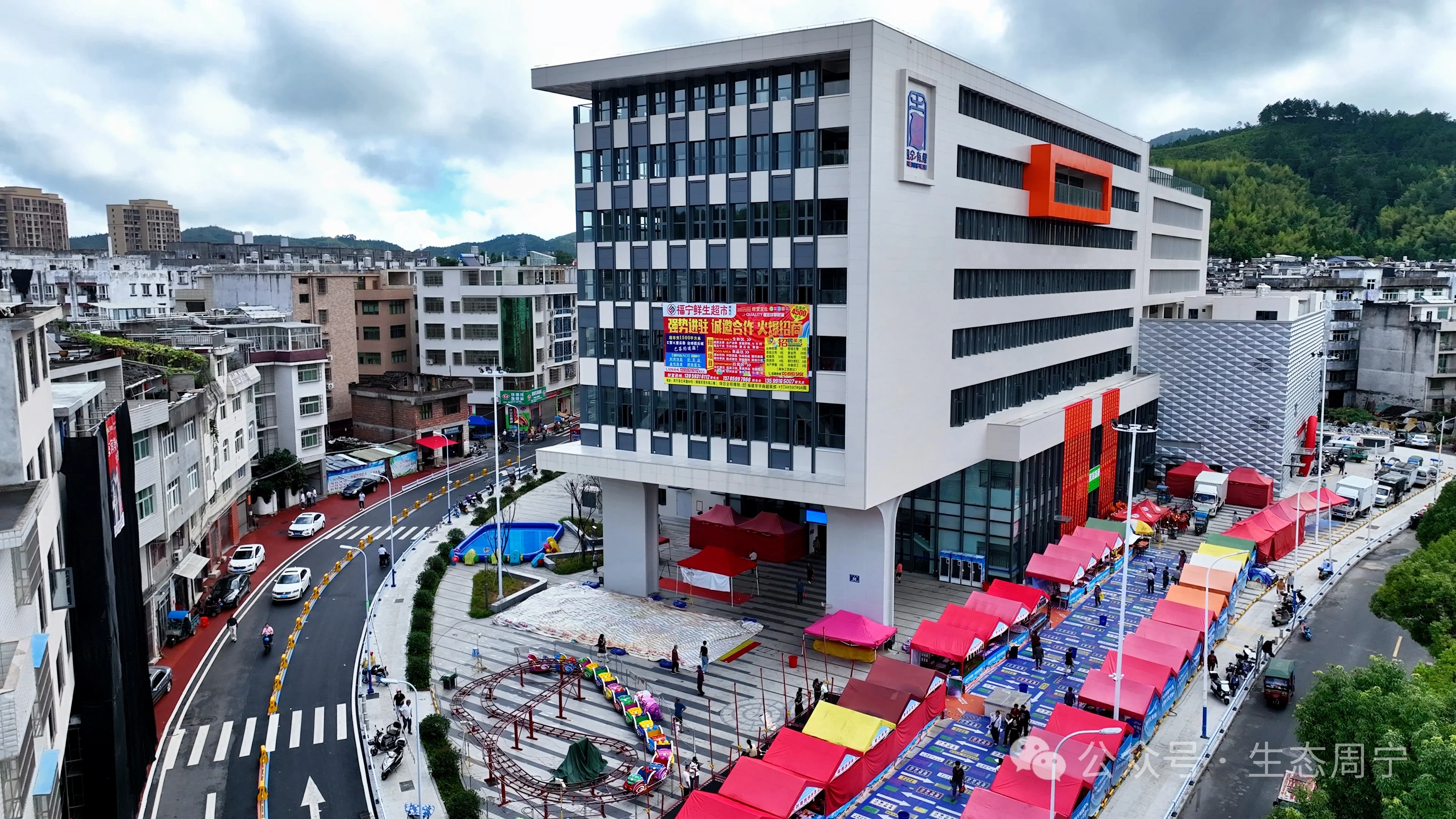 保险有温度,人保伴您前行_2025年中国特色农产品:构建消费新生态 助力激发内需新动能