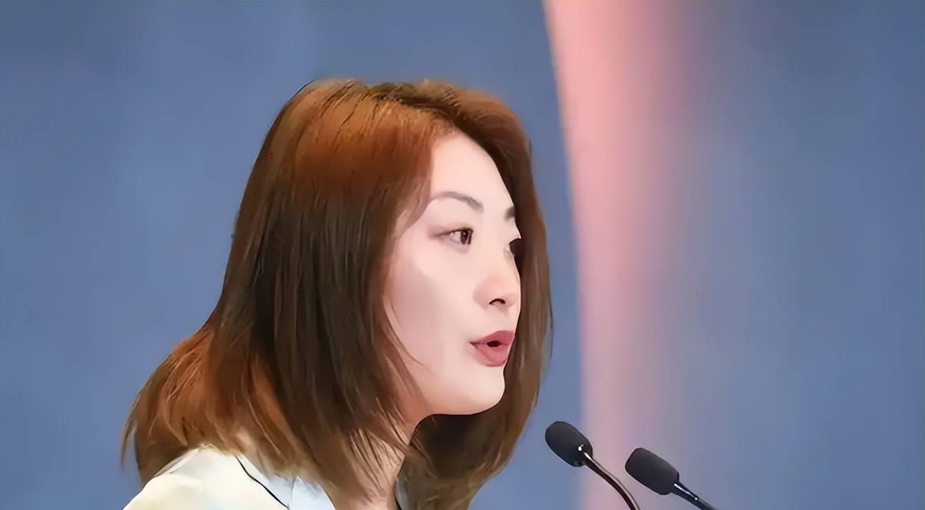 娃哈哈又现突变！宗馥莉“一进一退”?，部分股权拍卖成交价大跌