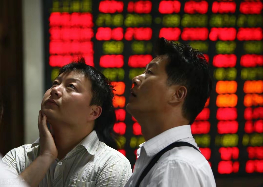 新易盛高管陈巍减持1万股，减持金额101万元