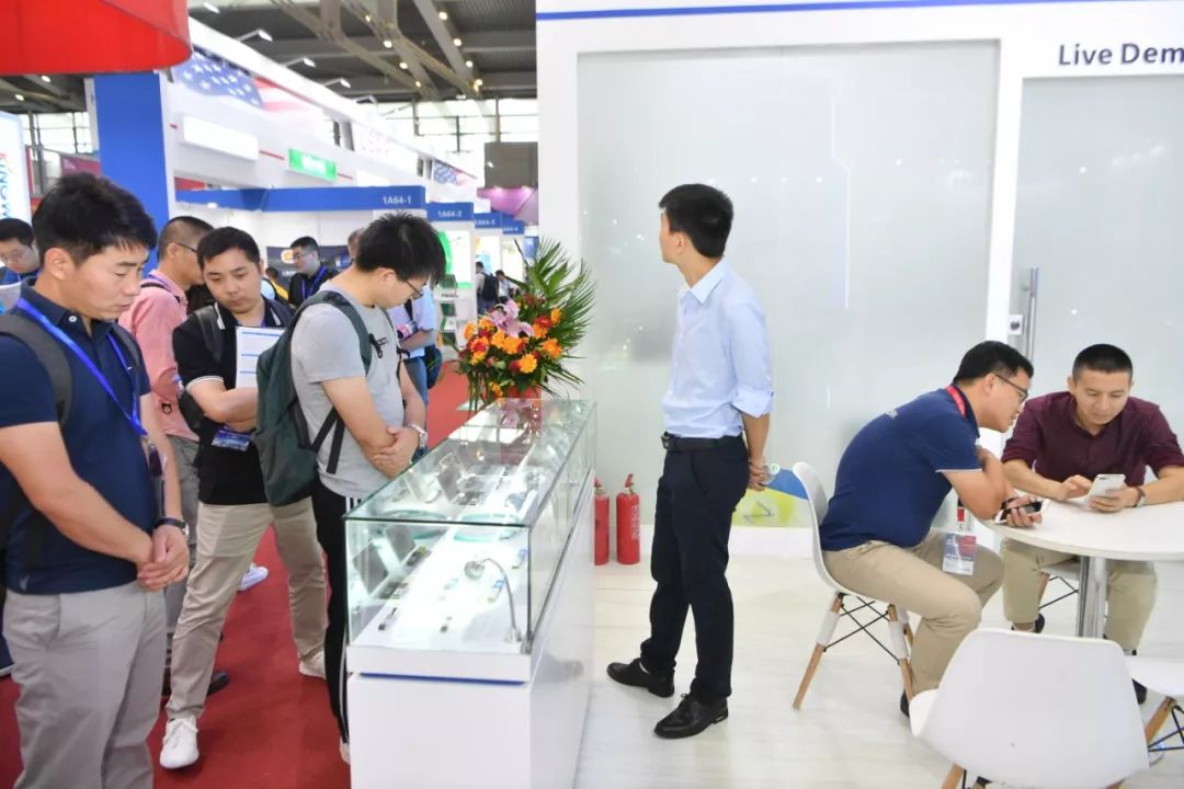 新易盛高管陈巍减持1万股，减持金额101万元