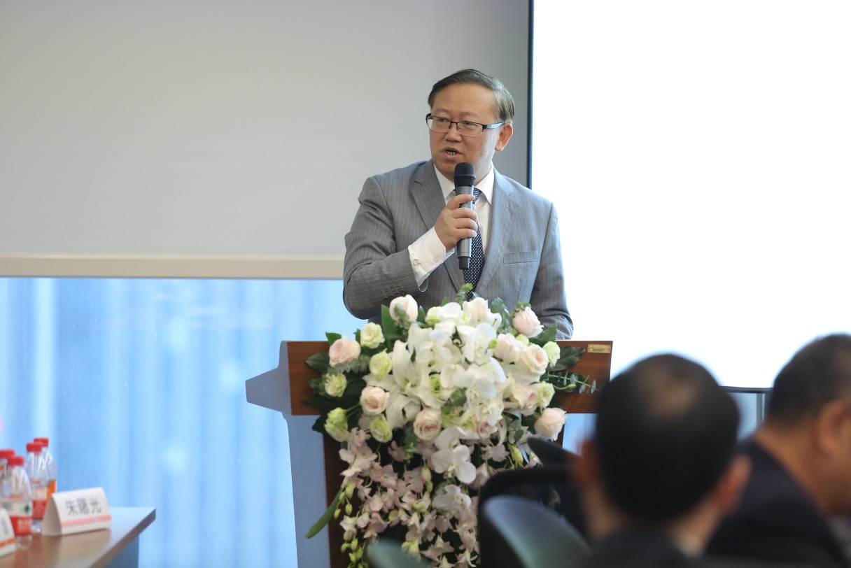 奥康国际：为保证所有投资者平等获悉公司信息，根据信息披露的相关要求，公司会在定期报告中披露对应时点股东户数