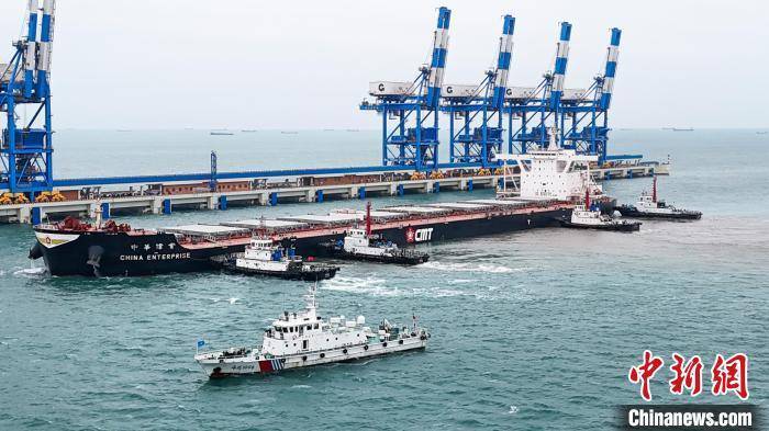 海航科技：公司主要从事国际远洋干散货运输业务及上下游相关的商品贸易业务，目前与华为没有业务合作