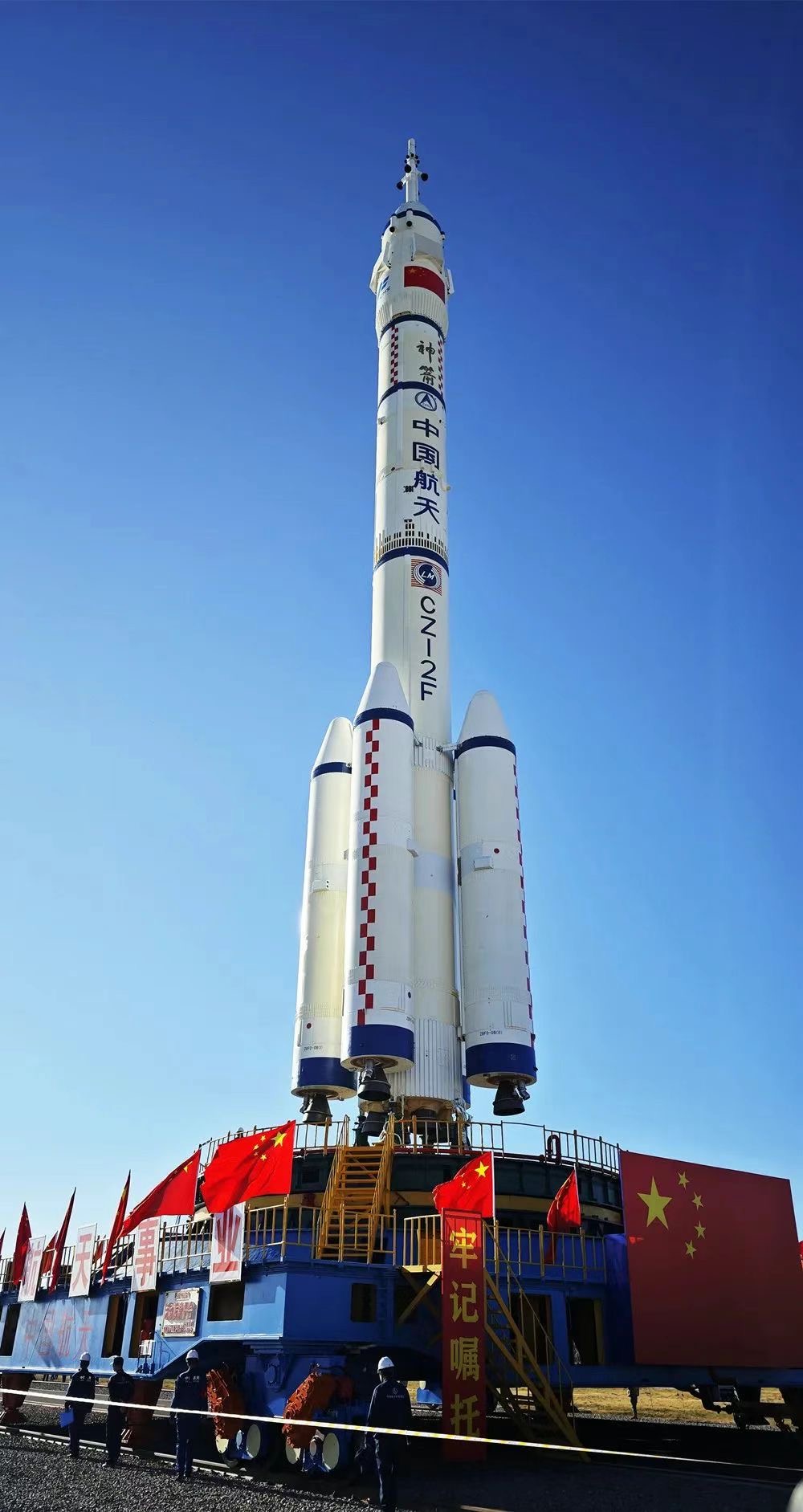梦舟载人飞船零高度逃逸飞行试验取得圆满成功 我国载人月球探测工程研制工作取得新的重要突破
