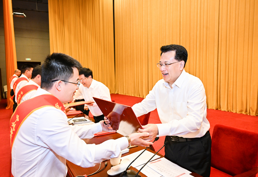 资本市场活水涌 宁波民营经济迎高质量发展新机遇