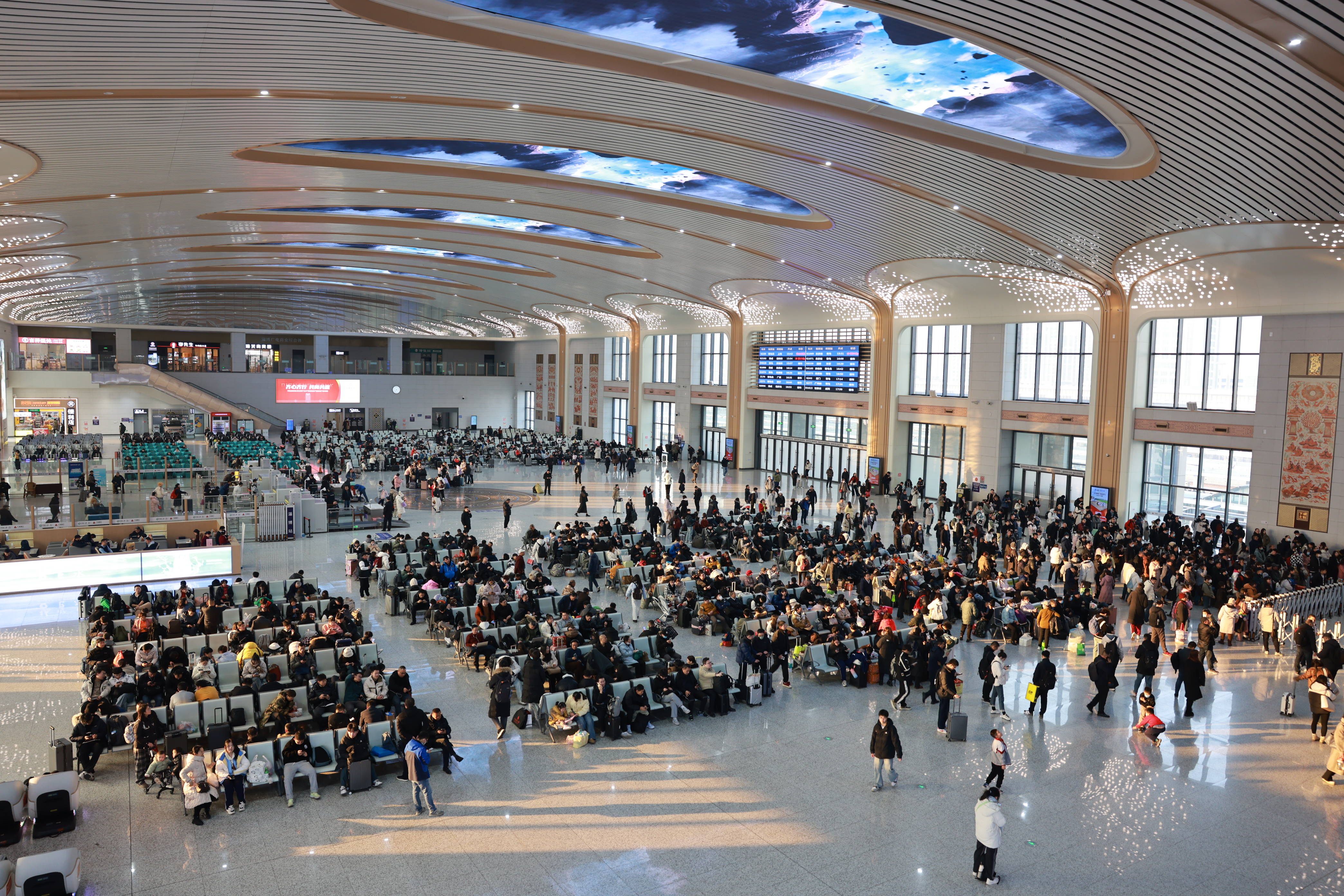 国铁太原局将增开客列24列 首开夕发朝至动卧列车