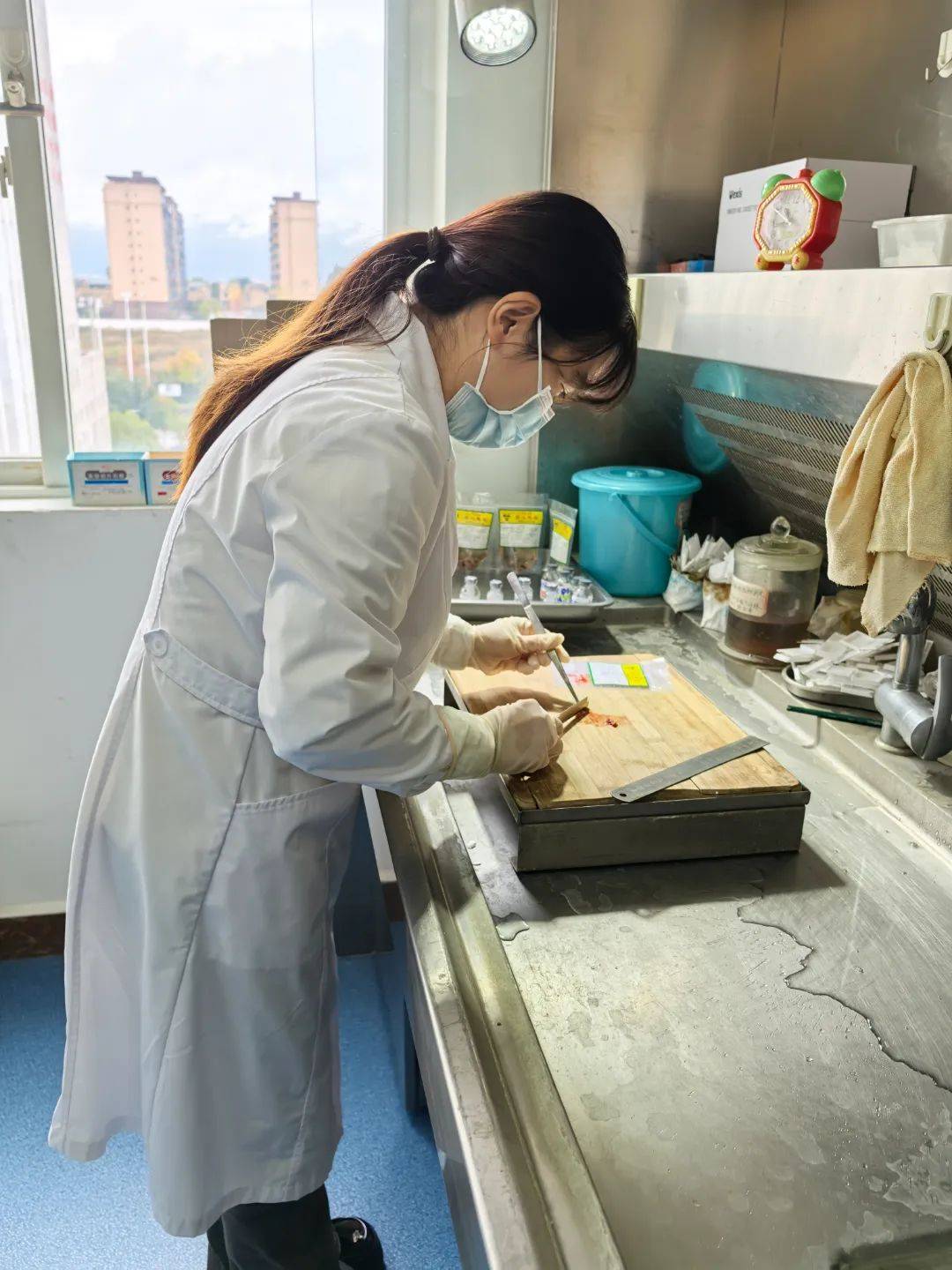 西部首例!脊髓损伤患者脑机接口手术于四川大学华西医院顺利完成