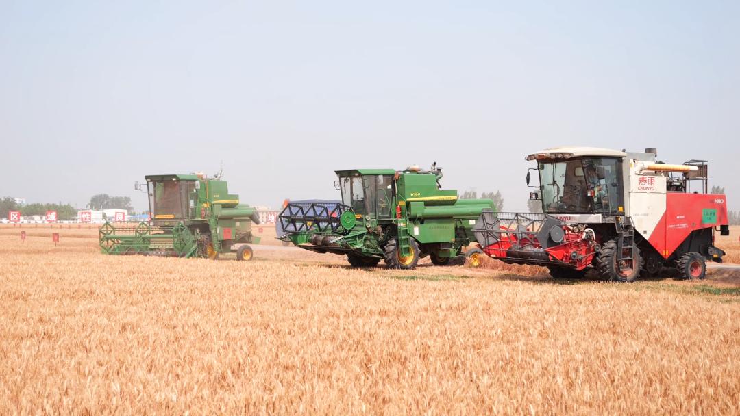 两部门：加大老旧农机设备报废更新信贷投入 支持农业科技领军企业市场化兼并重组