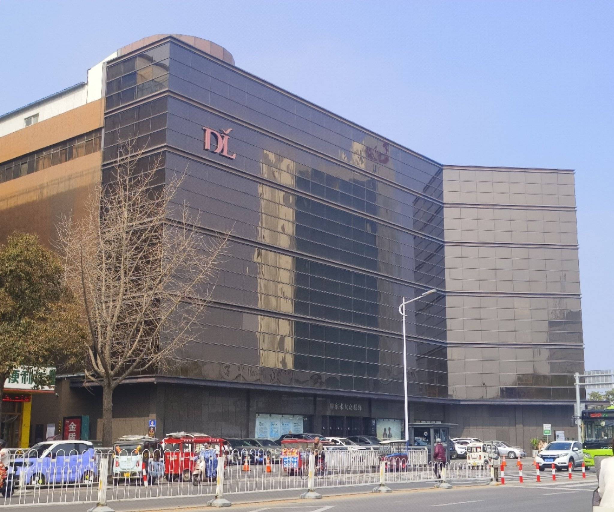 一鸣食品:目前公司和胖东来未有合作