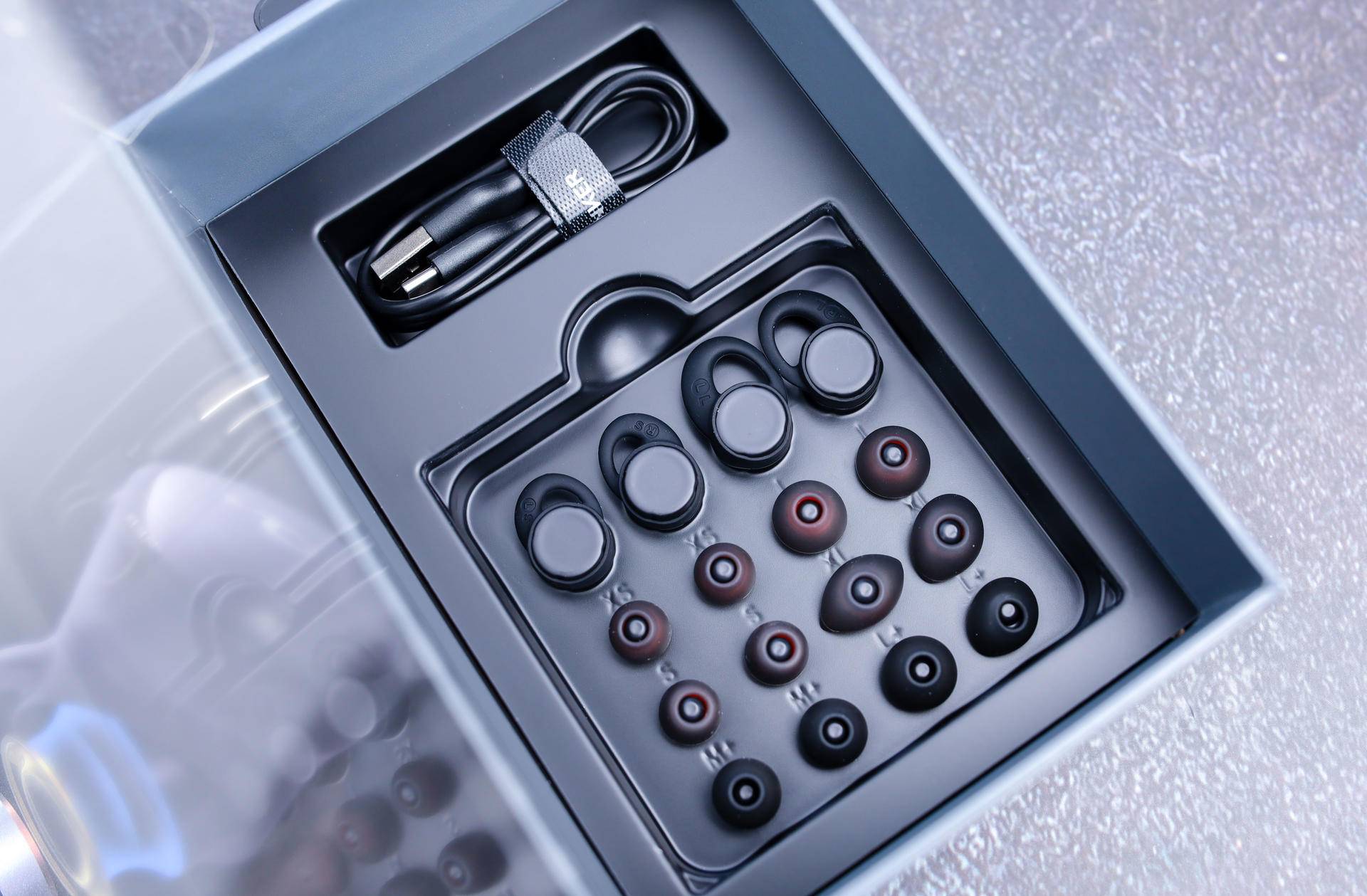 安克创新获得实用新型专利授权:“耳翼及耳机”