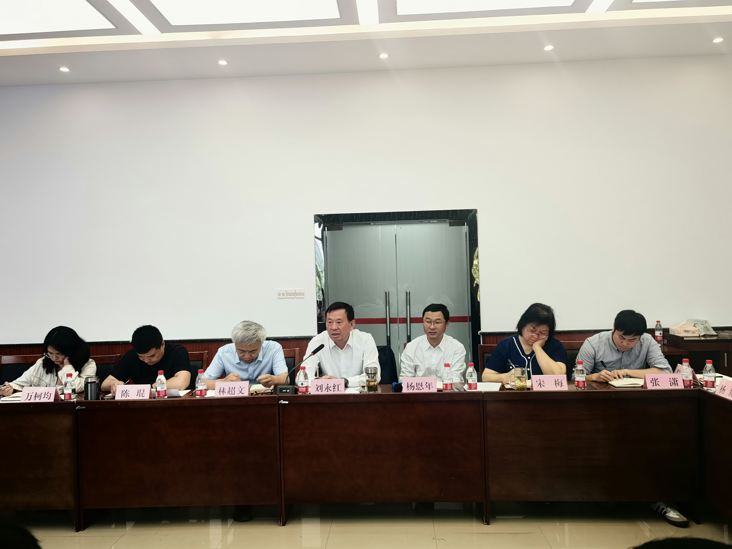 中国能建葛洲坝集团与成都市深化合作