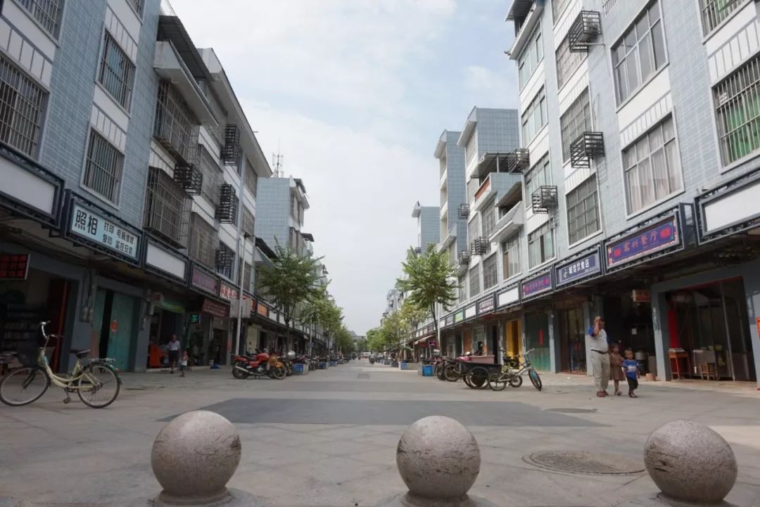 政策加码老旧管网改造：2025年管材行业如何抢抓“存量红利”?_人保财险政银保 ,人保车险