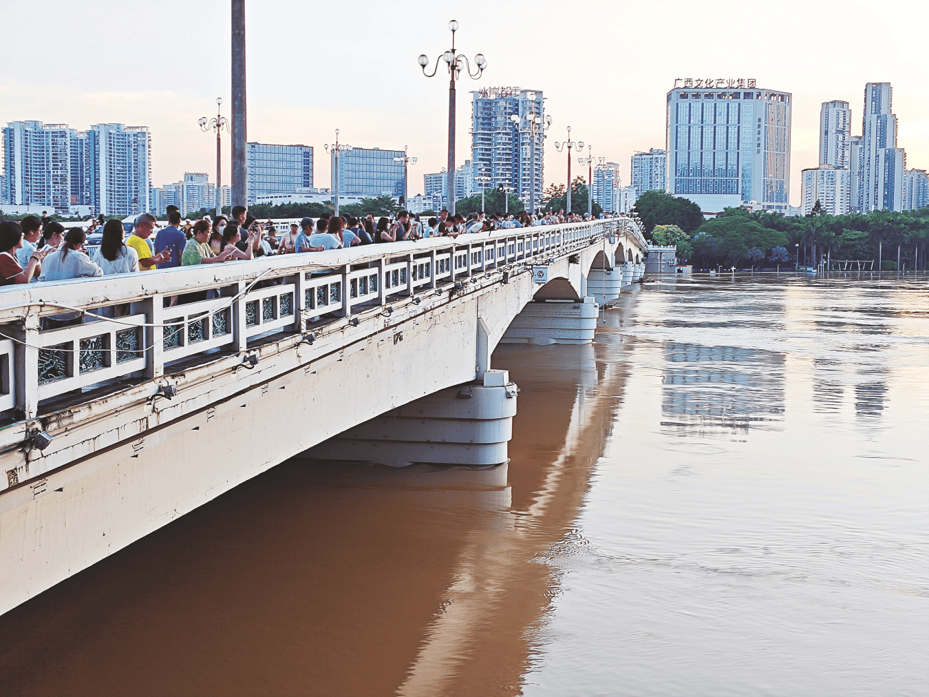 广西发布洪水黄色预警 郁江将发生2025年第2号洪水