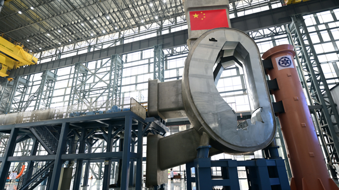 58岁上市公司董事长，跨界“人造太阳”！他是麻省理工博士后，多次向国家提出可控核聚变发展建议