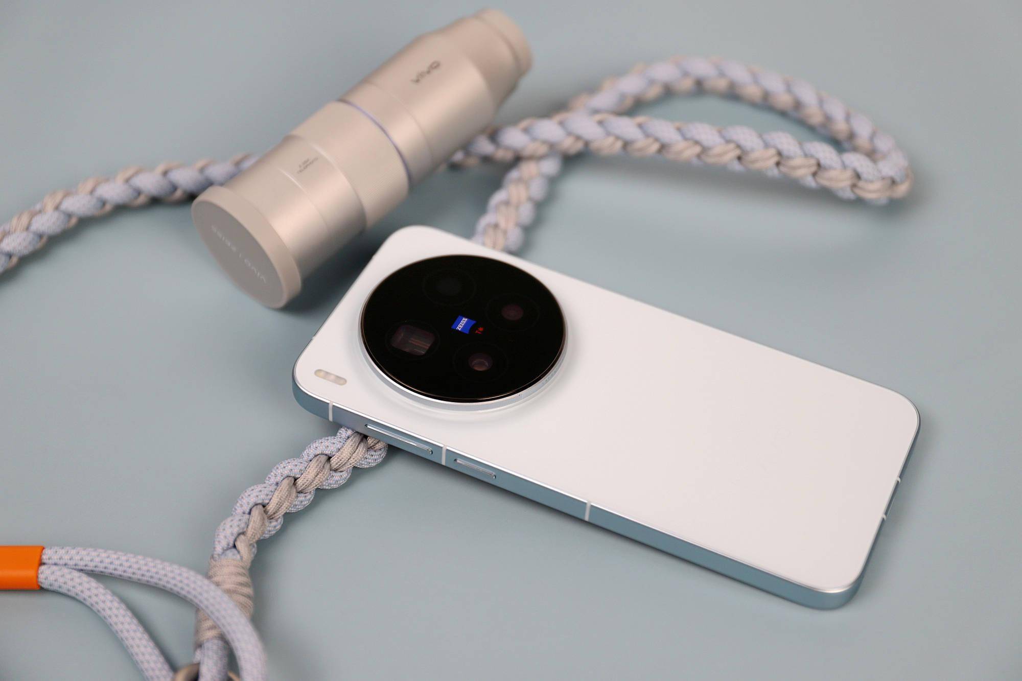 重构移动影像体验,vivo X300系列发布,售价4399元起