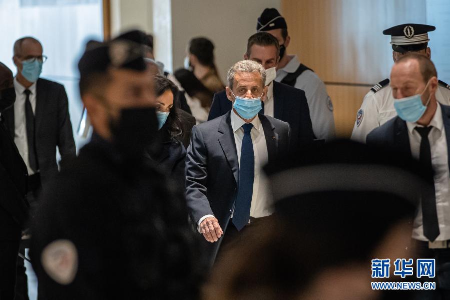 法国前总统萨科齐入狱服刑