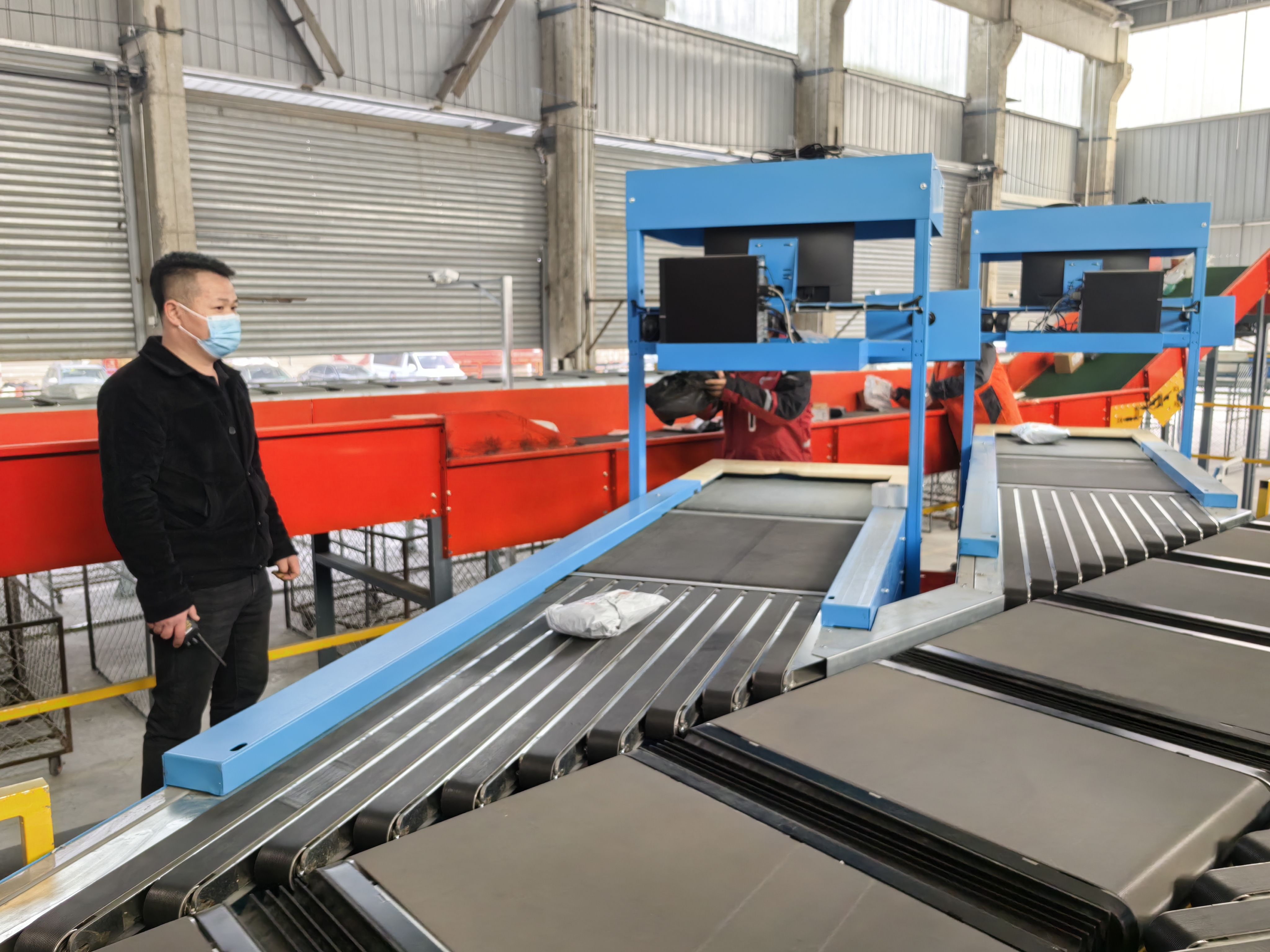 西藏山南市农村寄递物流体系建设实现寄递服务全覆盖