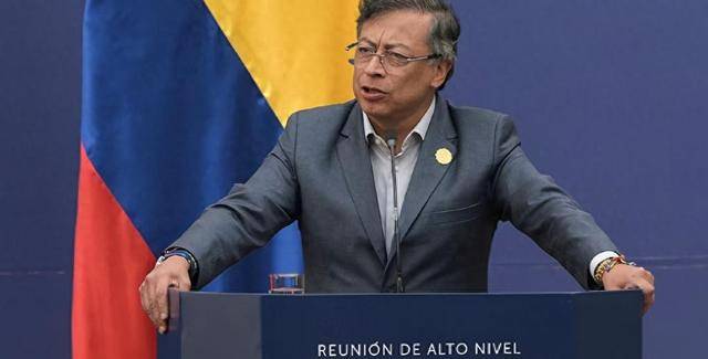 矛盾进一步升级!美国制裁哥伦比亚总统,美驻哥大使馆暂时关闭!美军调派“福特”号航母至加勒比海