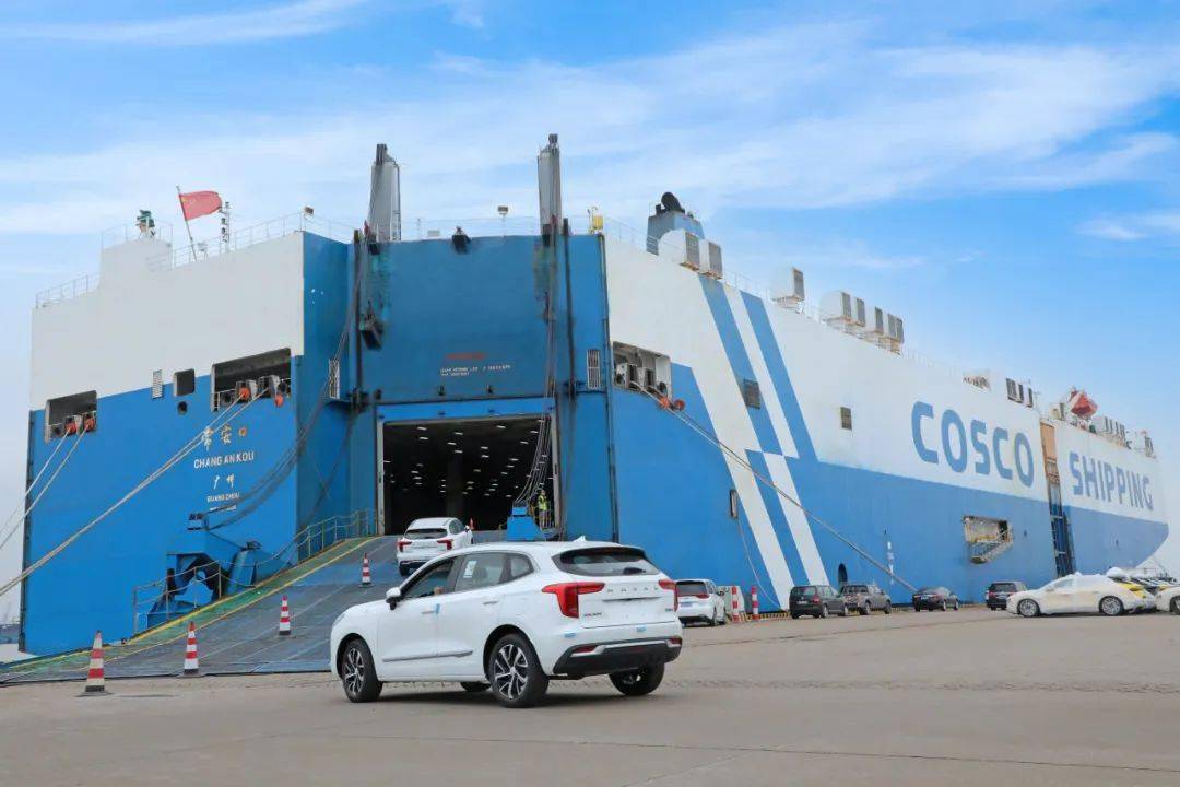 中远海特获得发明专利授权：“一种基于多模块运输的双船浮托方案设计方法”