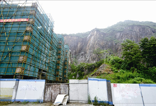 罗 牛 山:土地性质权属用途未发生重大变化