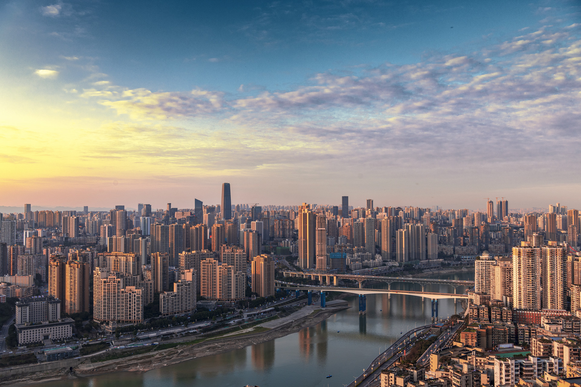 人保服务 ,拥有“如意行”驾乘险，出行更顺畅！_大众旅游行业“十五五”蓝图：政策引领、市场重构与投资机遇