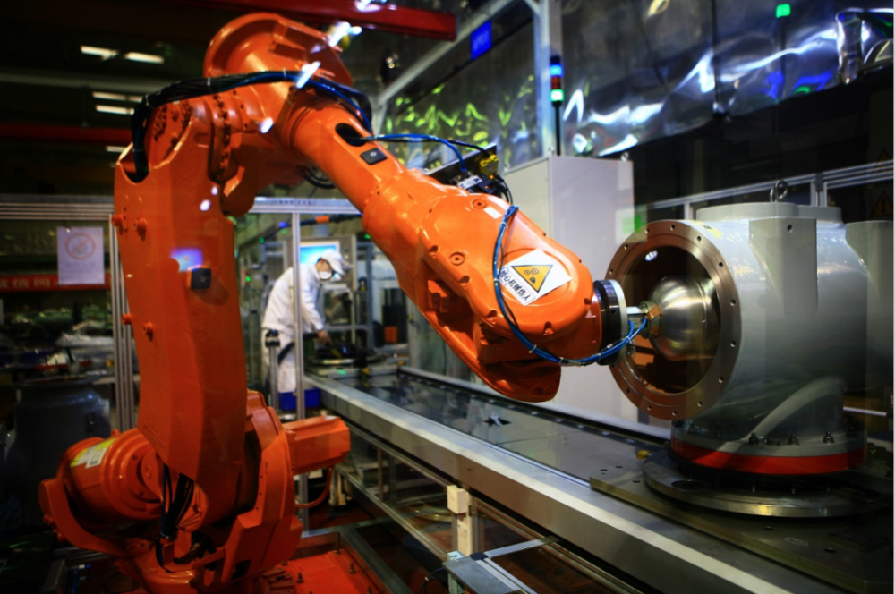 宝色股份：掌握特材非标装备关键制造技术