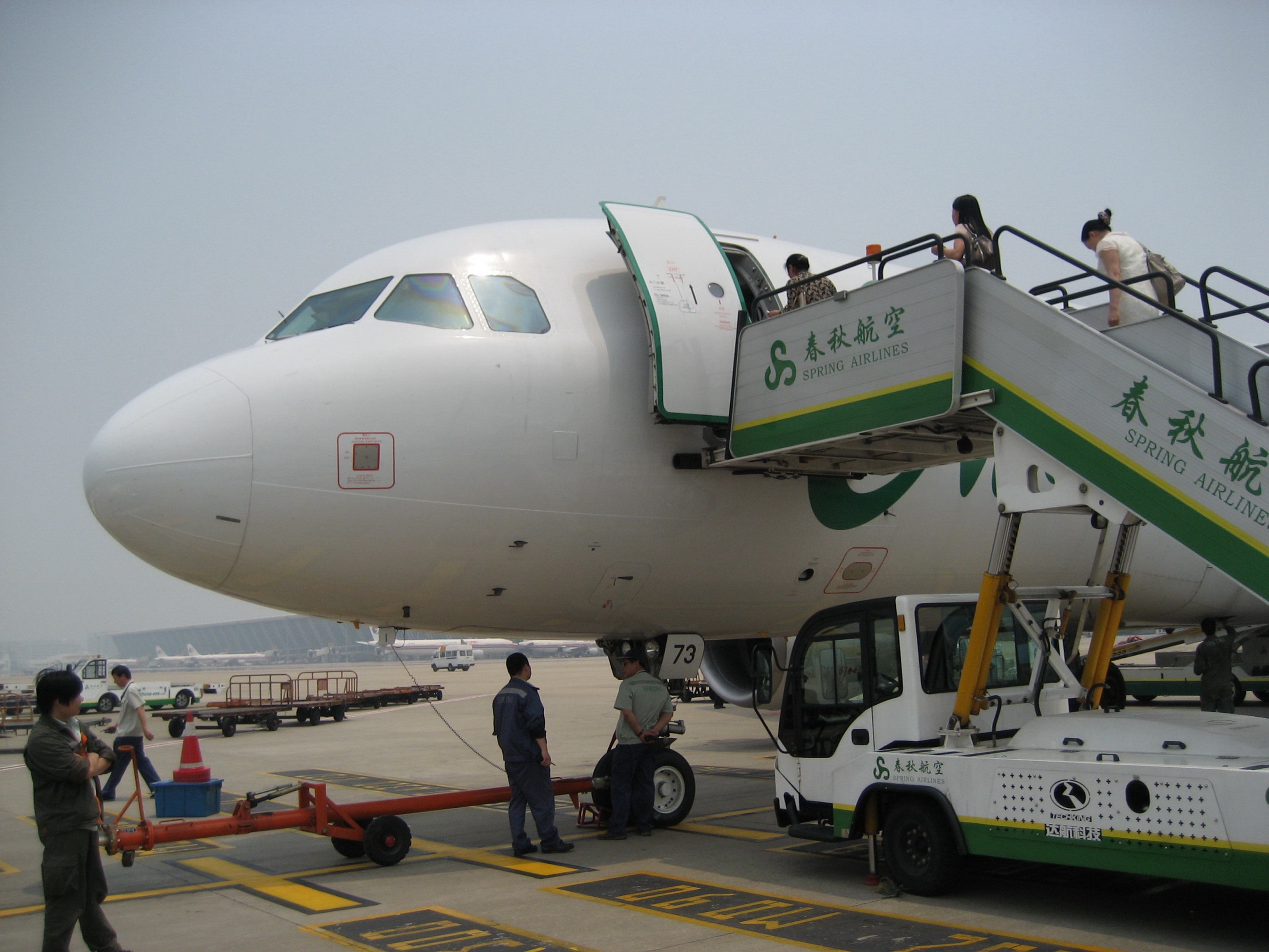 沪市债券新语丨春秋航空时隔九年重返交易所债券市场 “25春秋K1”发行“紧盯”科技研发