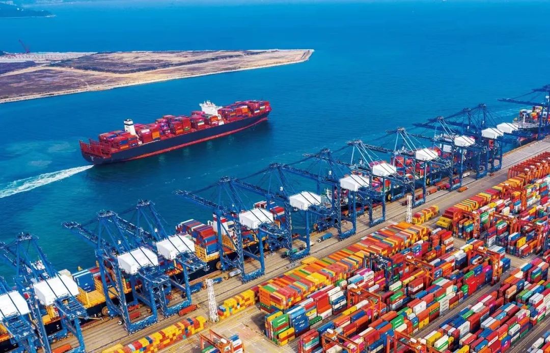 中集集团：公司一直保持与资本市场各类机构投资者的深度交流，全方位地向市场传递公司投资价值