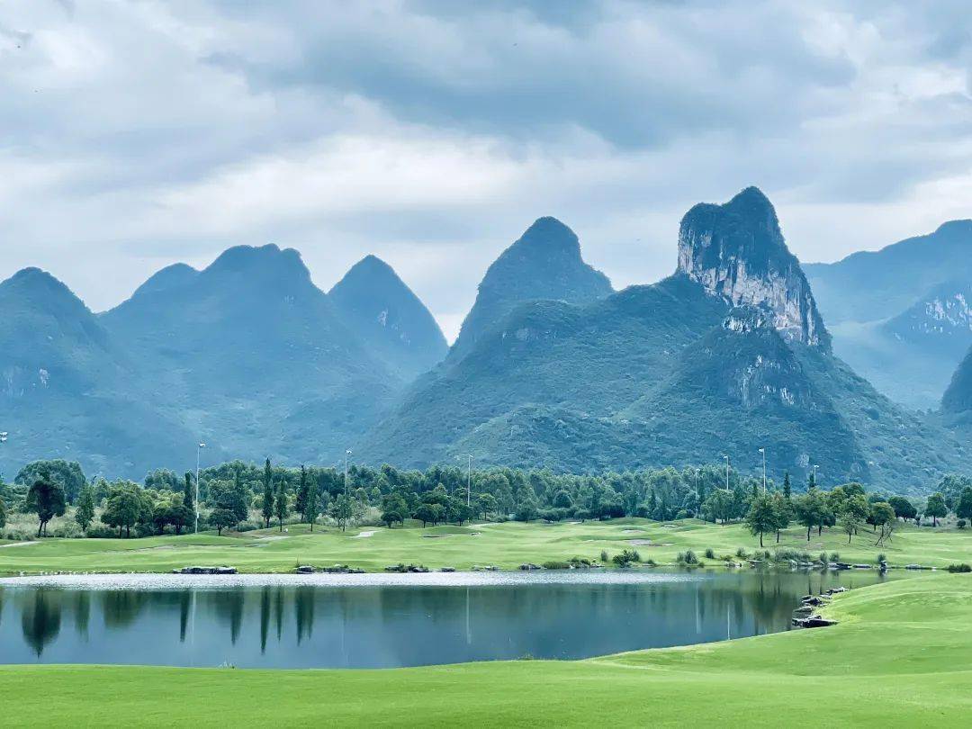 桂林旅游：拟在产权交易机构公开挂牌遴选生动莲花项目合作方