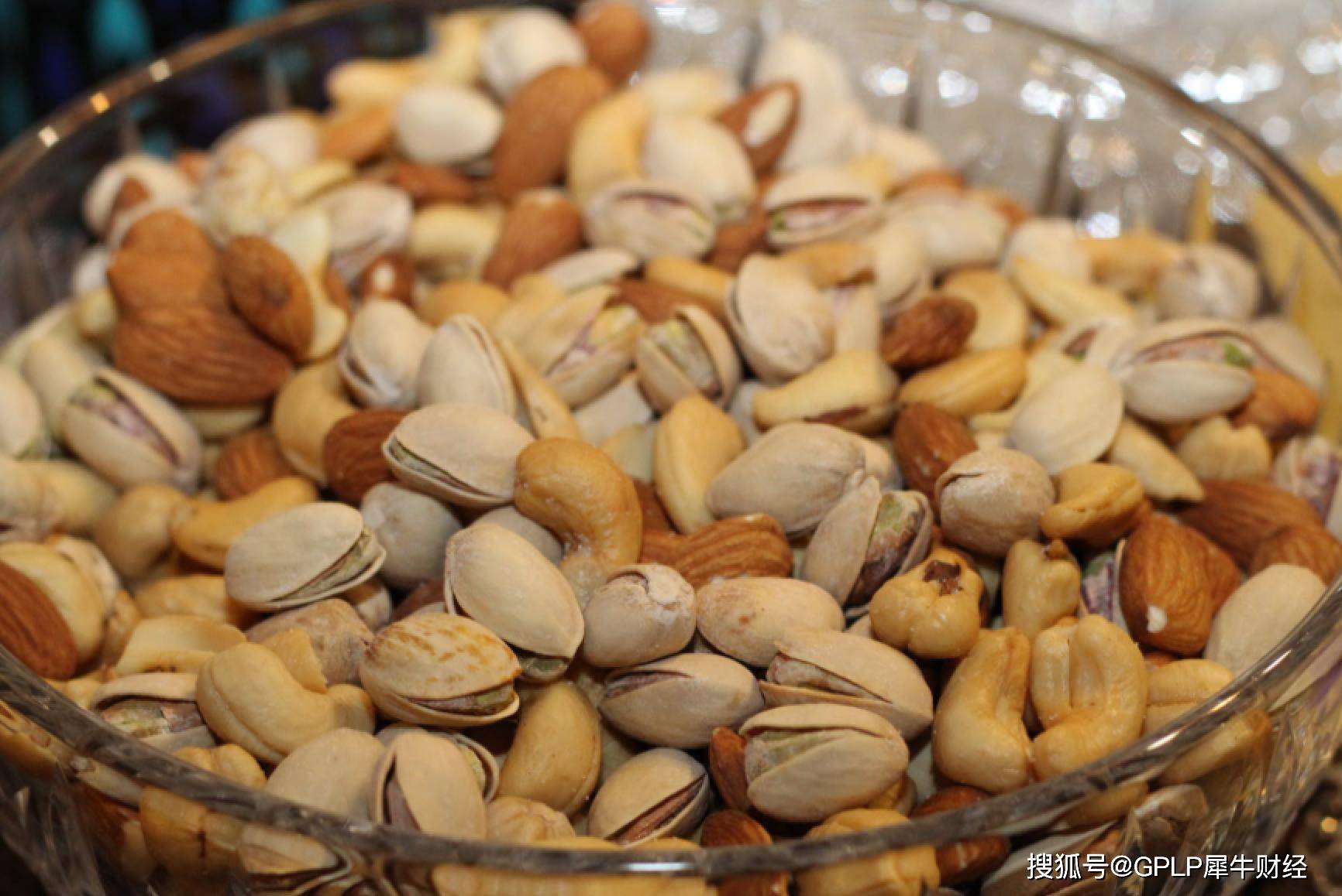 “抗生素第一股”10亿元定增方案告吹，曾引爆控制权争夺 董事长回应：增资没了，矛盾也就没了