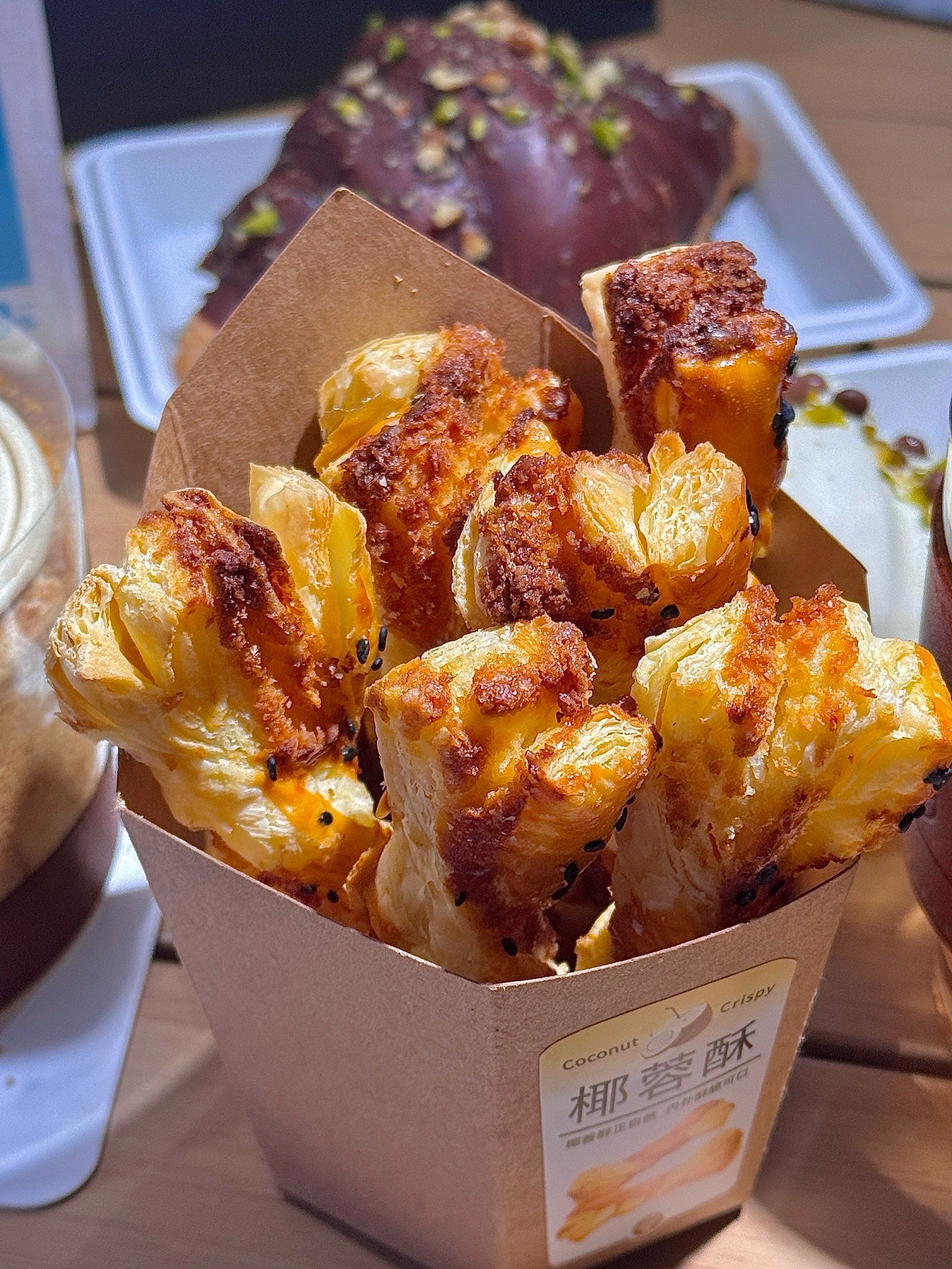 爱乐达：11月19日高管刘晓芬减持股份合计8000股