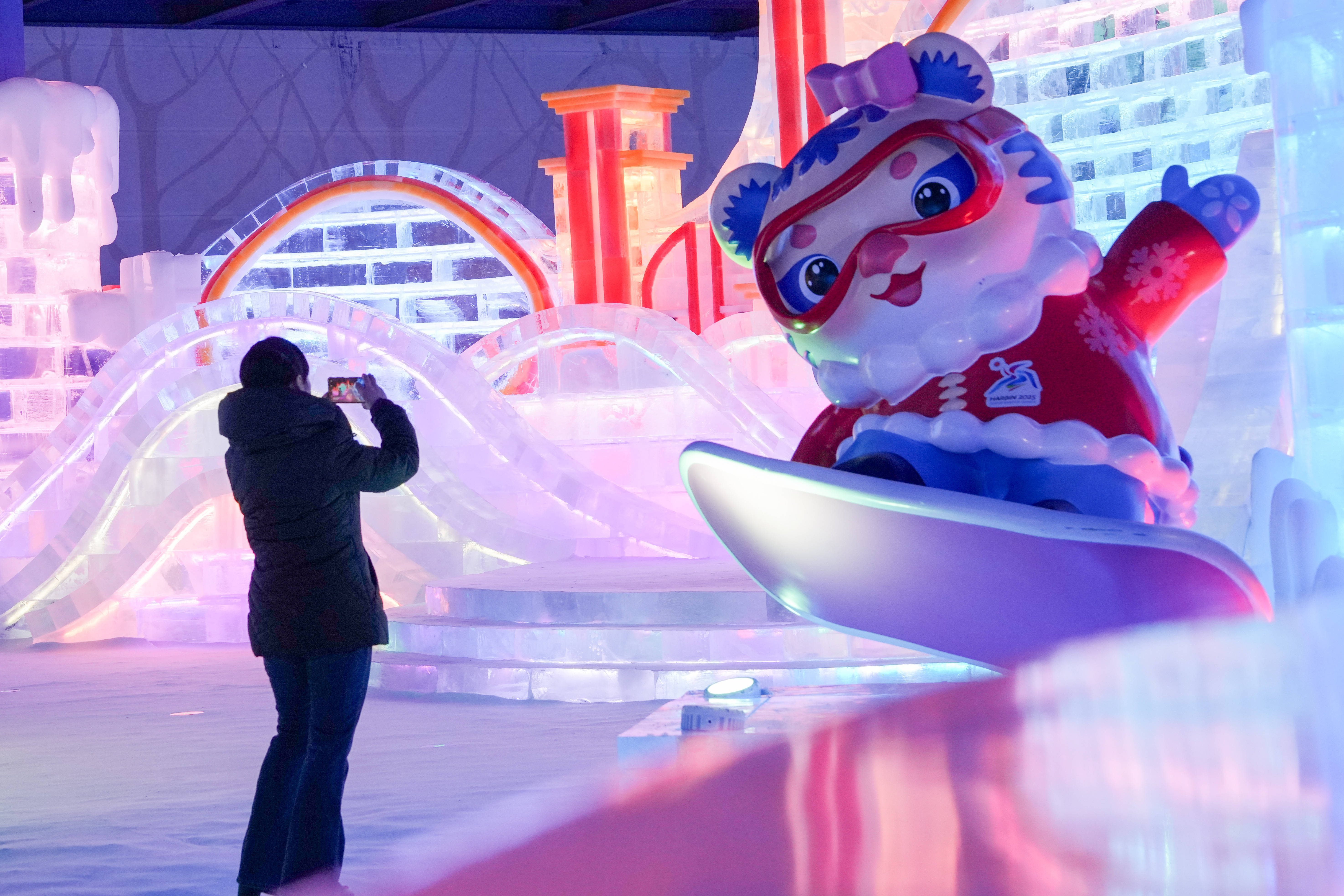 冰雪经济持续升温，产业链公司正处发展机遇期