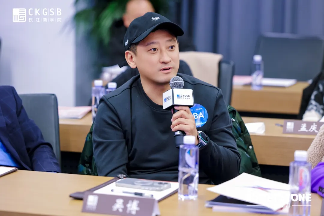 软通动力董事刘天文减持29.81万股,减持金额1537万元