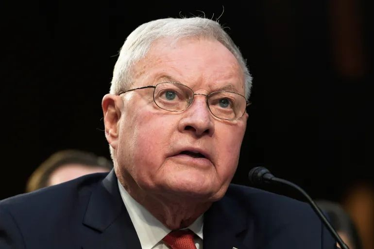 “抛售日本”交易浮现；俄乌“28点计划”曝光，特朗普下最后通牒；美联储12月降息概率升至七成；谷歌算力每半年翻一倍 | 一周国际财经