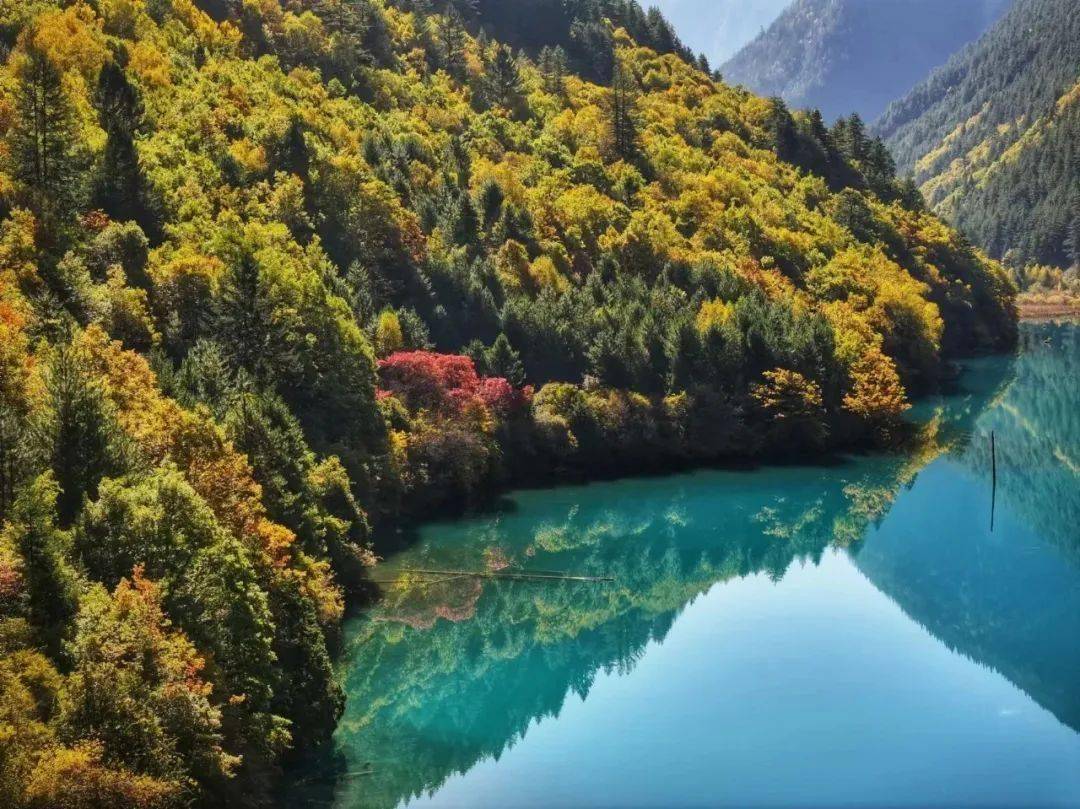 九寨沟景区年度游客突破700万人次