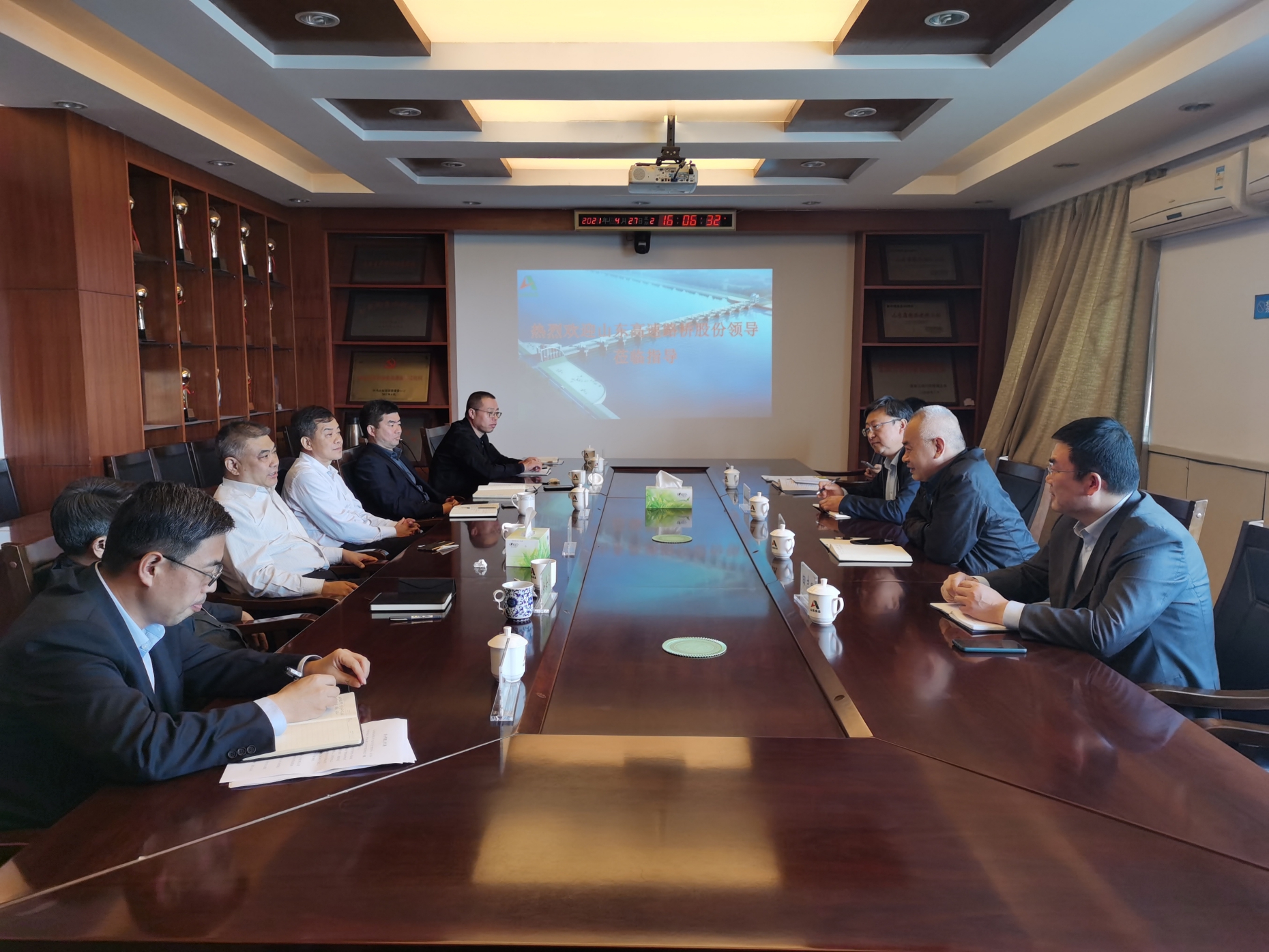 山东路桥:拟参与沂源至邹城高速投标