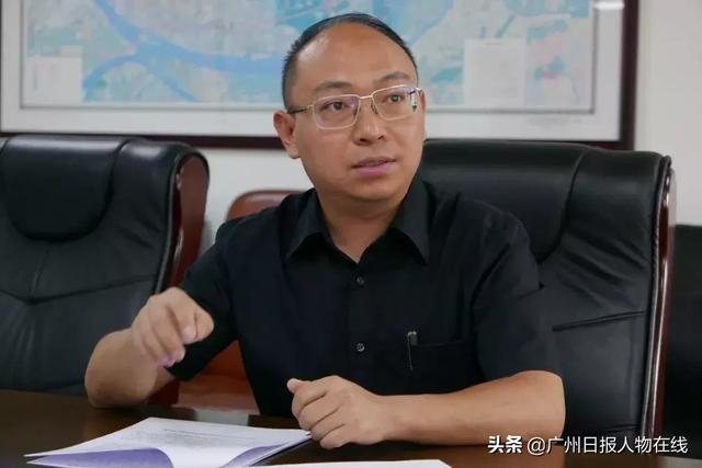 中国通号董事长楼齐良与蒙古国国家铁路局局长边·阿图尔座谈交流