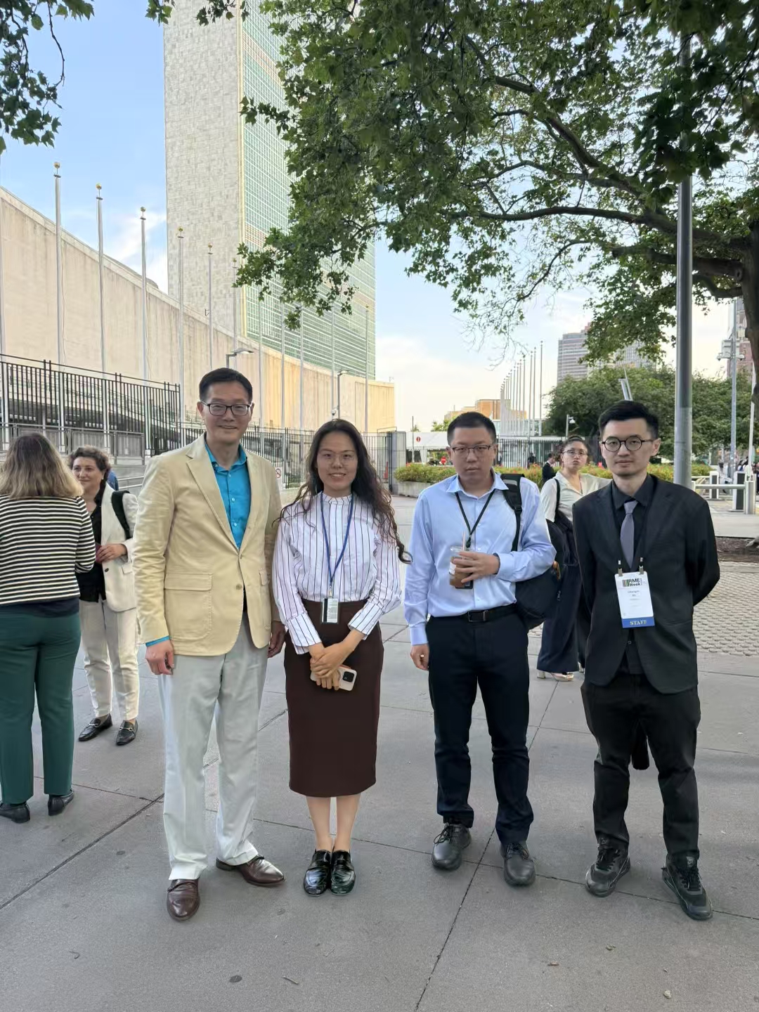创始股东高比例质押被动退场,华检医疗欲“三步走”控盘创业慧康,前者押注“AI+医疗”胜算难料
