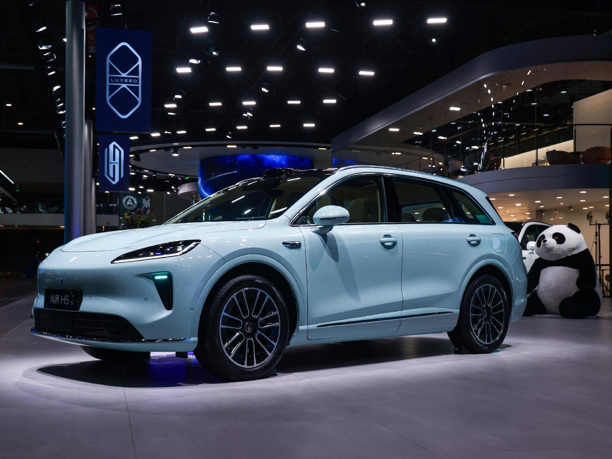 蔚来三季度业绩出炉!交付超8.7万台,创历史新高!美股盘前大涨