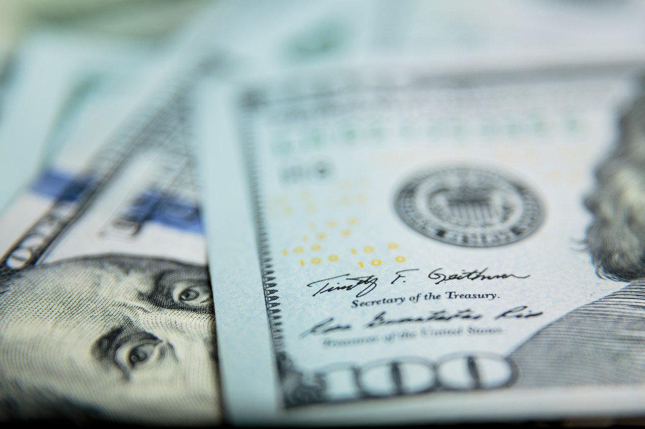 德固特：终止筹划重大资产重组事项