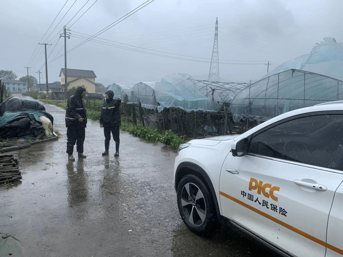 保险有温度,人保财险 _智能快递柜“物流末端革命” 使用效率如何再提高?