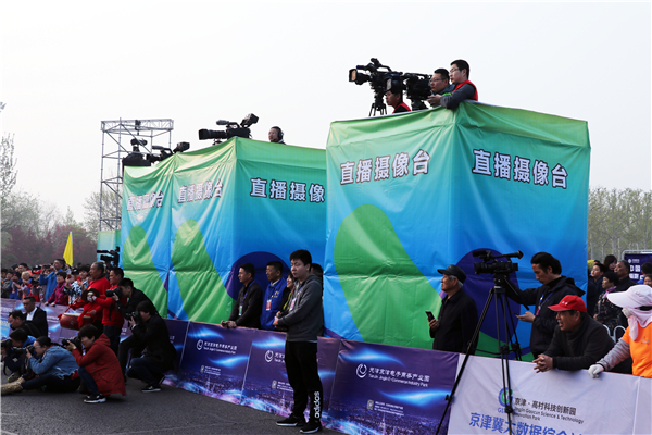 亿田智能:全资子公司拟向华庆超算出售600台燧原云燧智算机