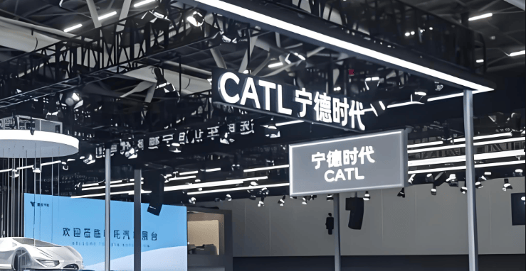 手握3200亿现金 宁德时代计划最高发100亿债券!机构预期明年盈利940亿