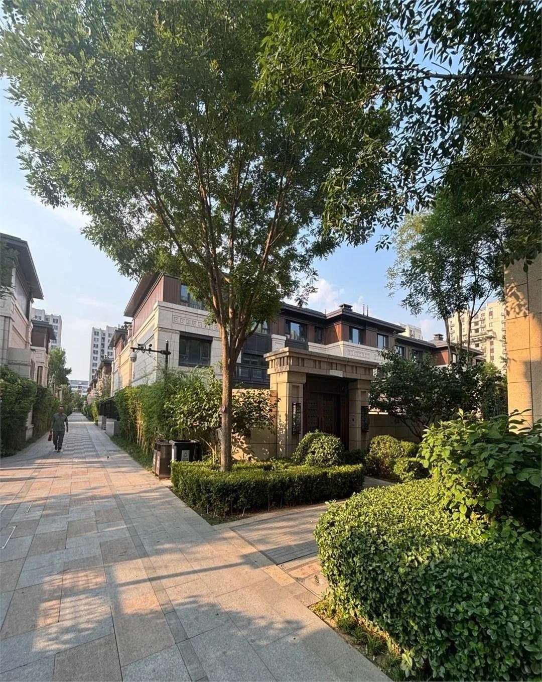 海南封关,楼市怎么样?知名房企斥资近50亿元接连拿地,“有山东客户拿下上百套小户型商办房”